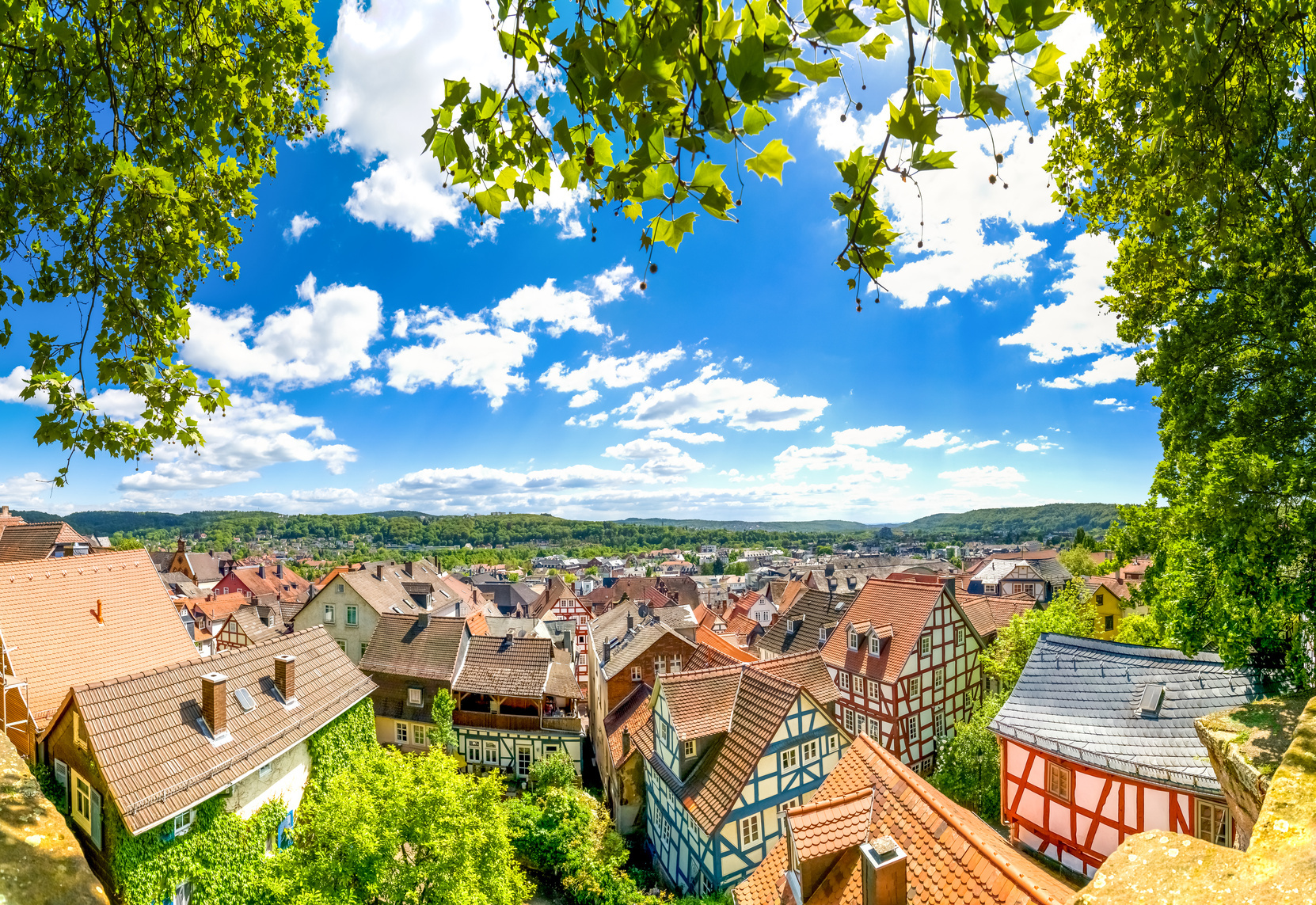 Marburg Blick aus Oberstadt; Wirtschaftsdetektei Marburg-Lahn, Wirtschaftsdetektiv Marburg, Detektiv Stadtallendorf