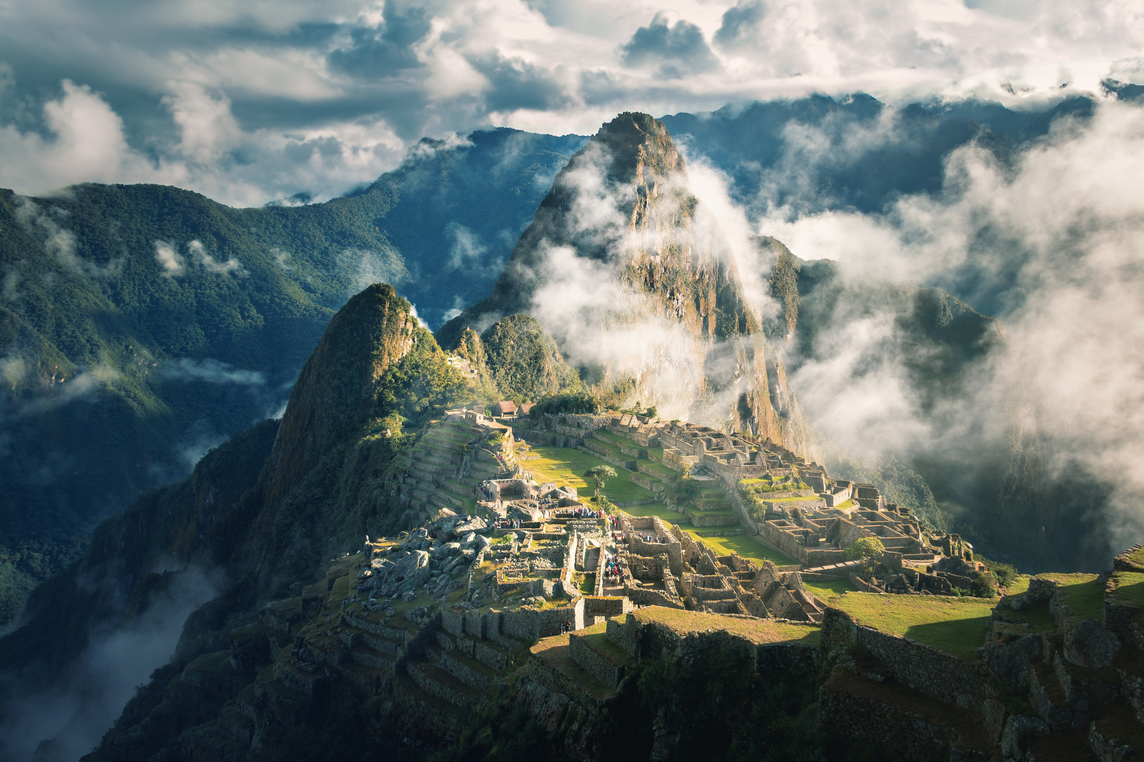 Machu Picchu in den Wolken; Detektivagentur Peru, Privatermittler Peru, Wirtschaftsdetektei Peru, Detektiv-Team Peru